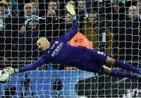 Hóa người hùng, thủ thành dự bị của Man City được ca ngợi hết lời Hóa người hùng, thủ thành dự bị của Man City được ca ngợi hết lời
